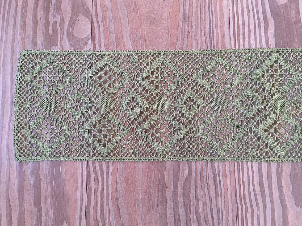 Billede 1 - Bordløber eller festremse kniplet