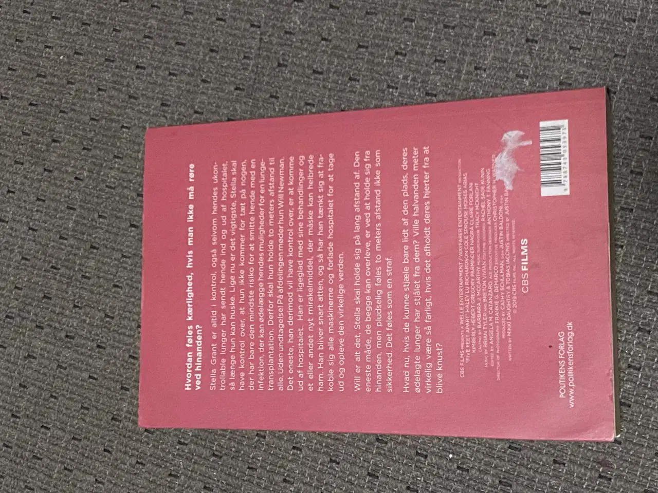 Billede 2 - “Five feet apart” af Rachael Lippincott