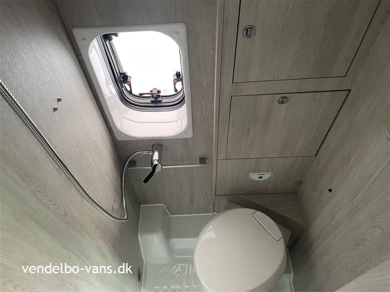 Billede 16 - 2024 - Rollerteam Livingstone Sport 6 Korteste model med enkeltsenge