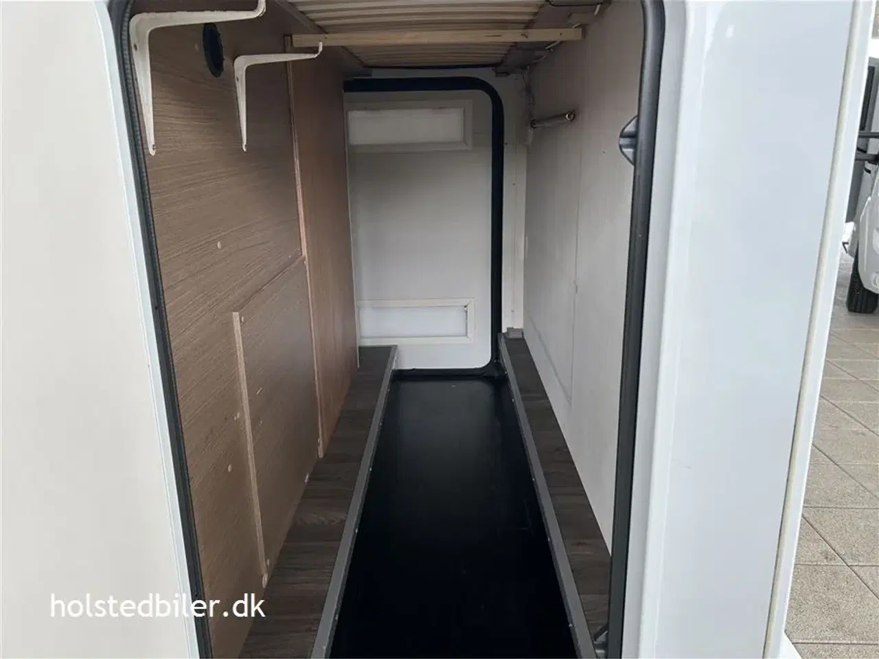 Billede 19 - 2019 - Carado V132   Kun 594 cm og lav egenvægt