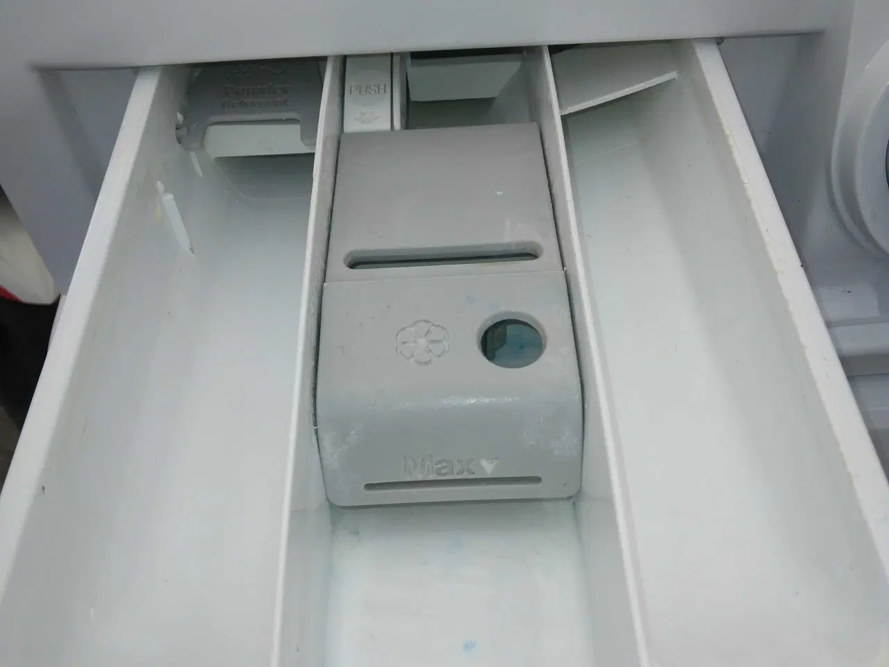 Billede 3 - Fin vaskesøjle fra aeg 6000 srien