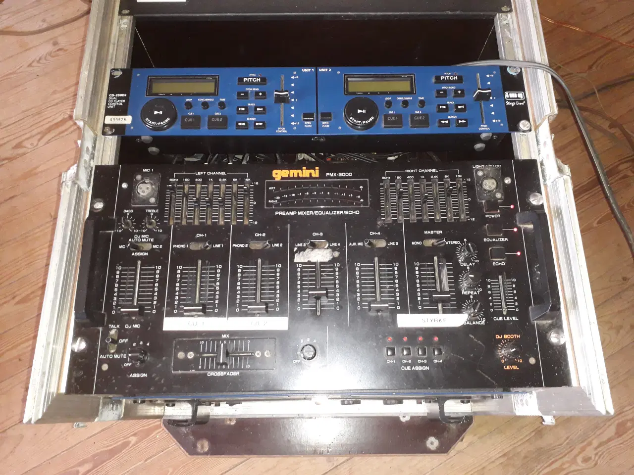 Billede 1 - CD Forstærker Mixer i Flightcase