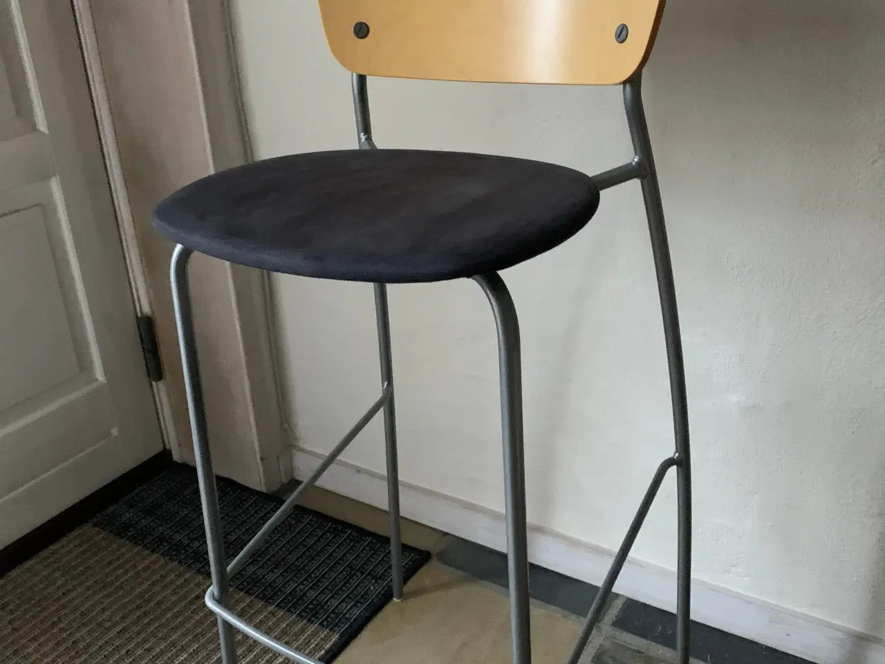 Billede 1 - Høj stol