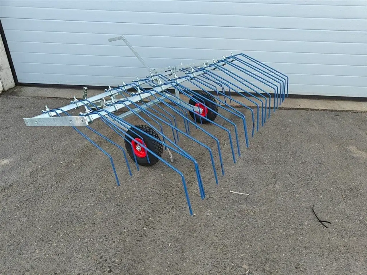 Billede 4 - Anker Bjerre Riven Gårdspladsstrigle 150cm Inkl. kugletræk