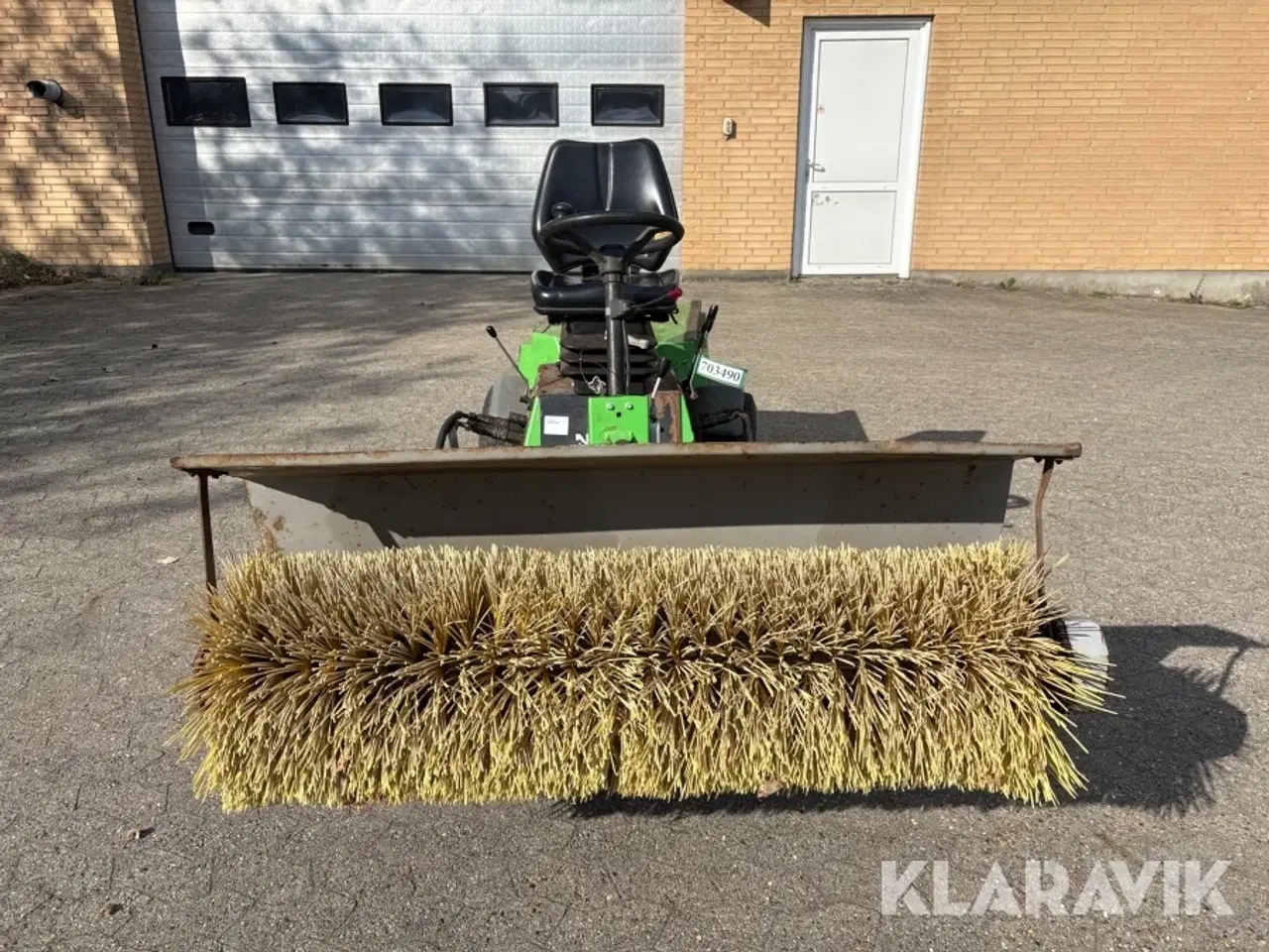 Billede 2 - Redskabsbærer Nilfisk Egholm Park ranger 2150