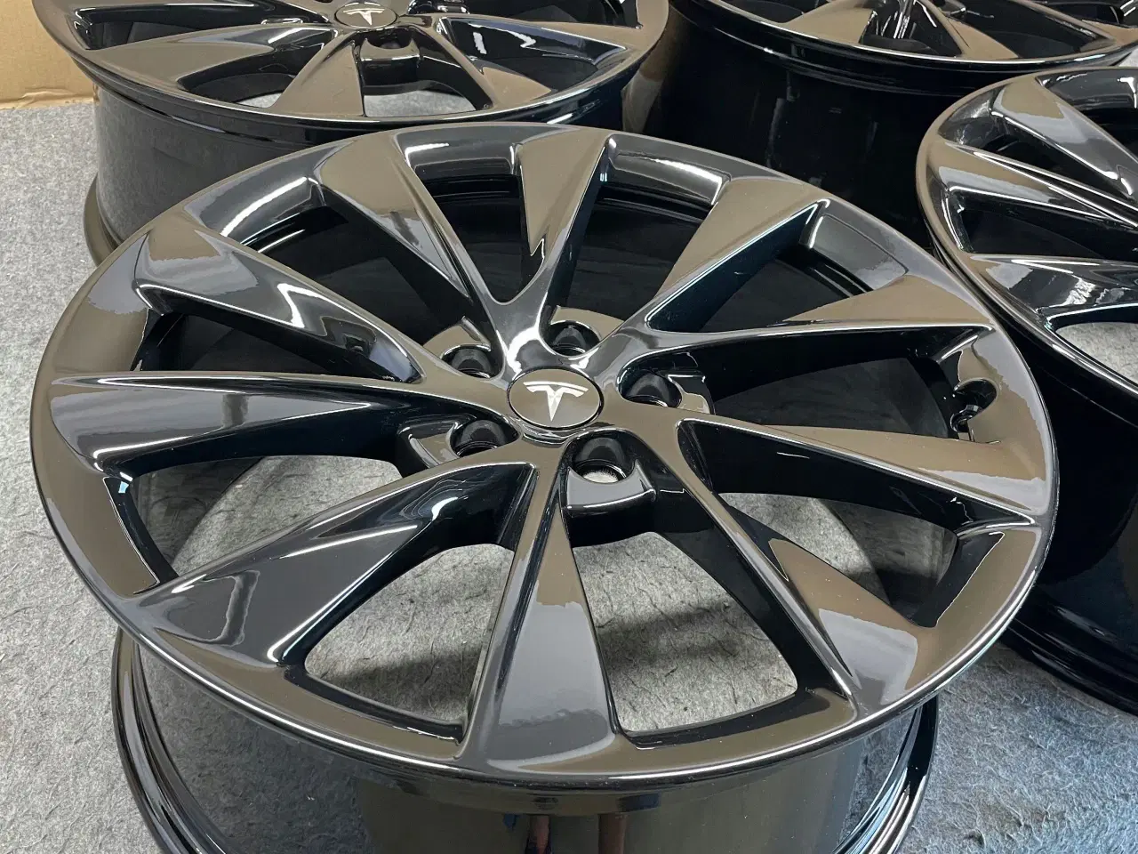 Billede 6 - FÆLGE Tesla S 8,5J i 9J x 21" 5x120