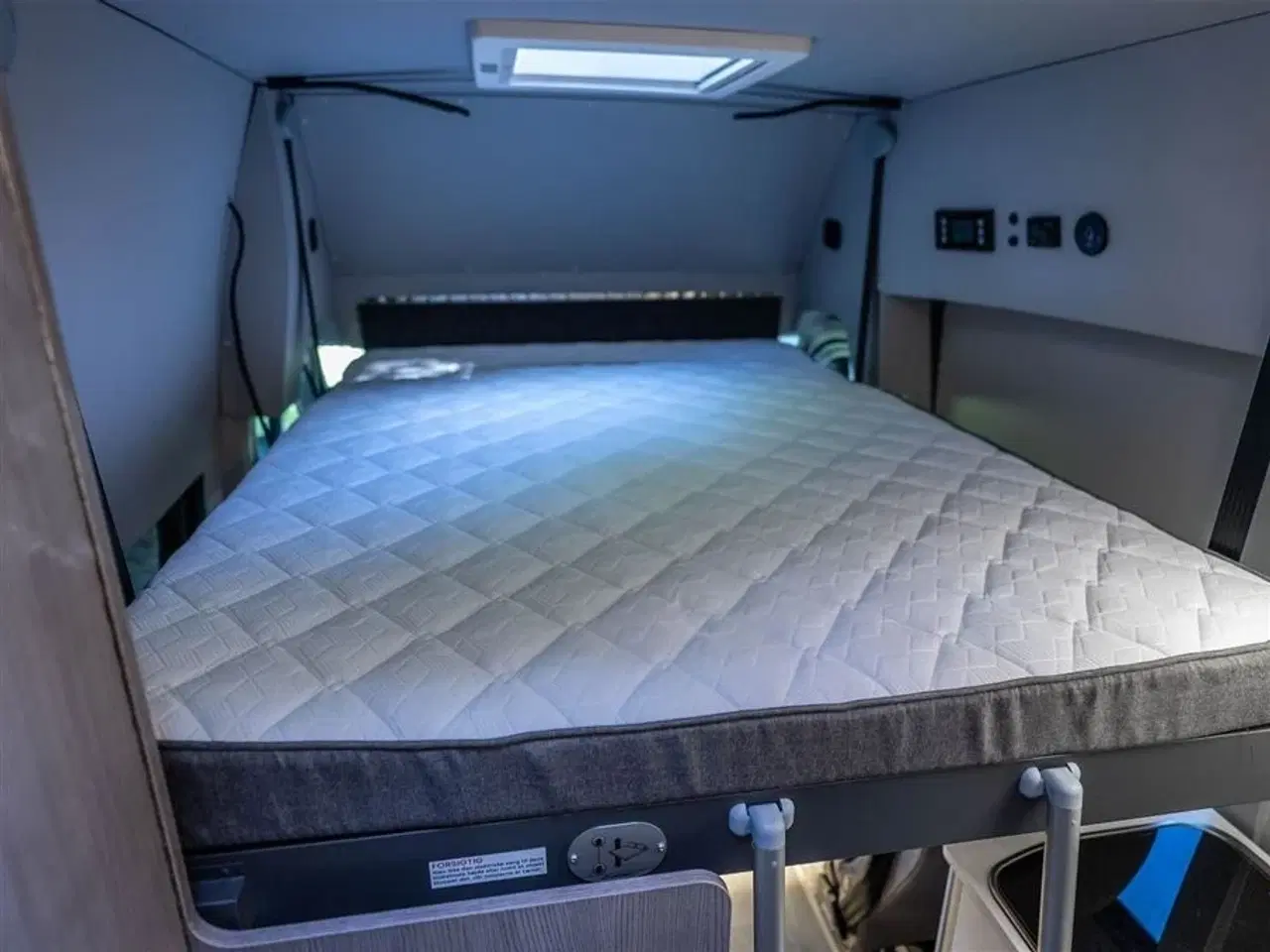 Billede 16 - 0 - FURGOK XPACE 600 FAMILY North   Van med plads til 5 personer!