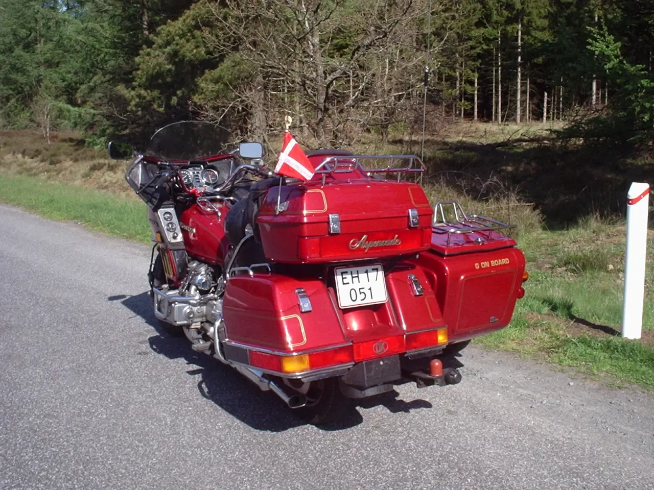 Billede 2 - Honda GL med sidevogn 1980 Nysynet