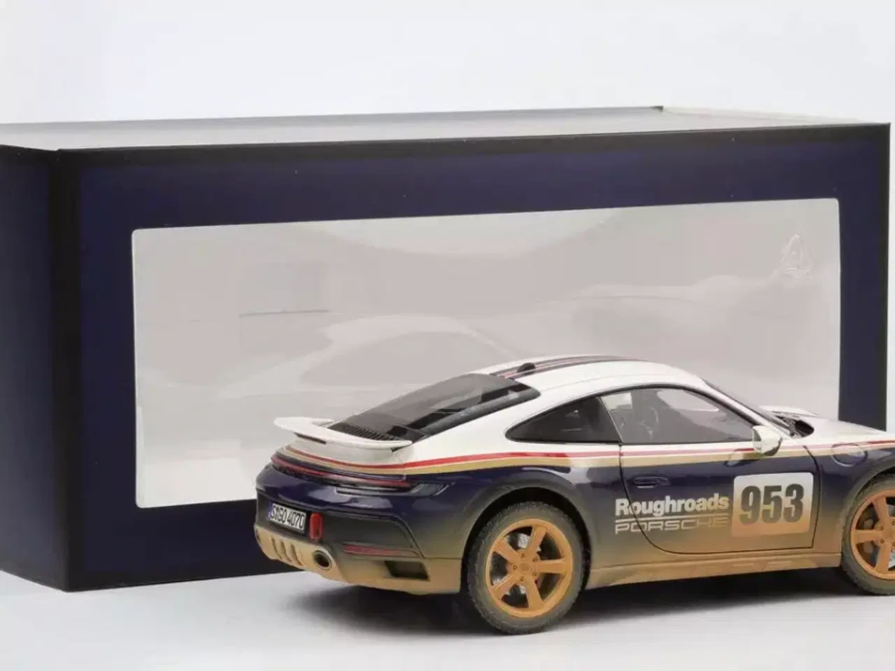 Billede 4 - 1:18 Porsche 911 Dakar Dirty verision