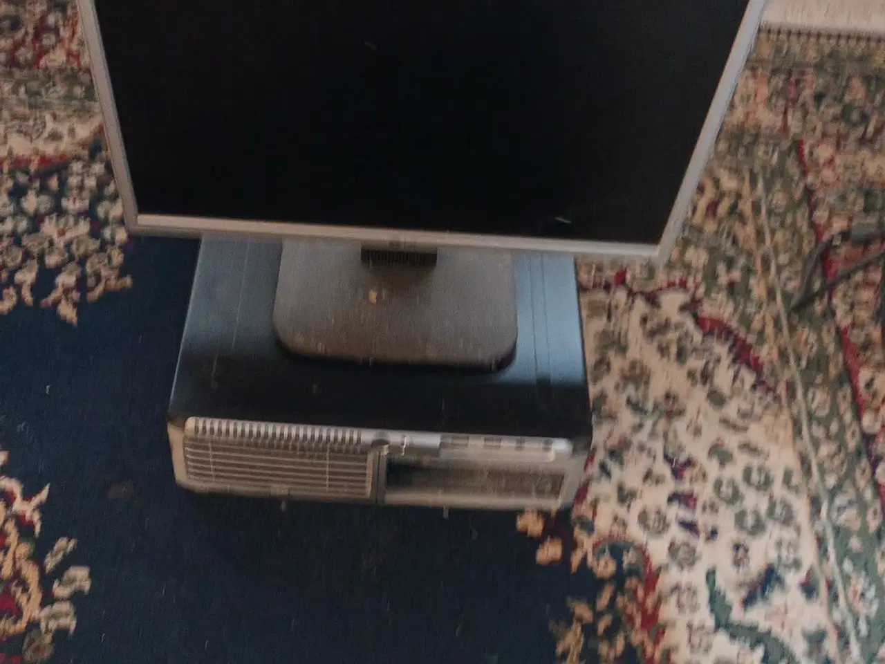 Billede 1 - skærm og konsol