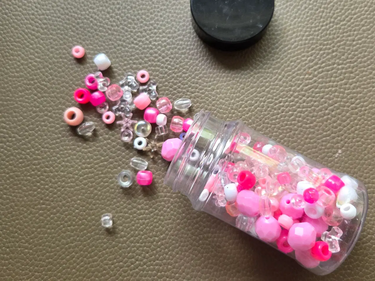 Billede 6 - Pink perler og vedhæng