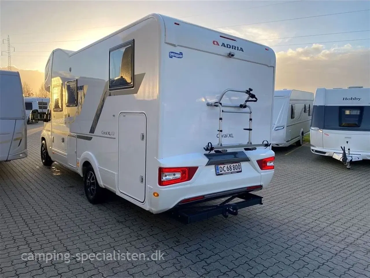 Billede 3 - 2021 - Adria Coral XL Axess A670 SL ”All-in”   Rigtig pæn og velholdt autocamper - Adria Coral XL Axess A670 SL ALL-in model 2021 kan nu ses hos Camping-Specialisten.dk