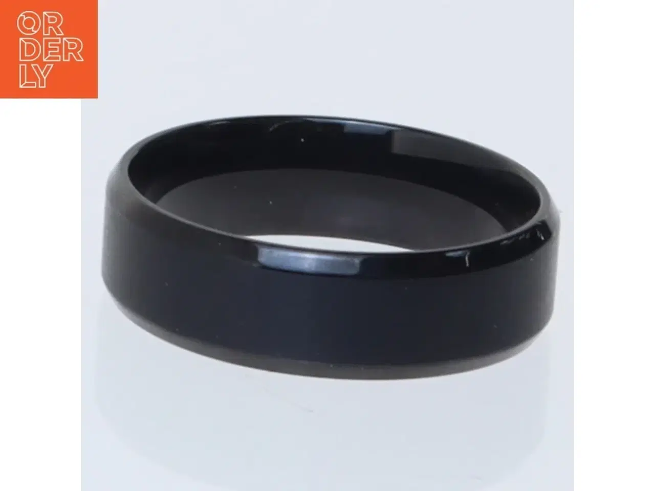 Billede 1 - Stor sort ubrugt metal ring (fingerring) (str. 71 mm)