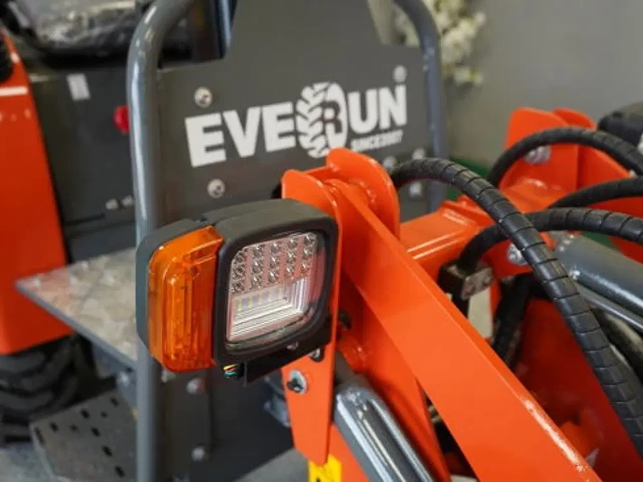 Billede 12 - MINILÆSSER – ELEKTRISK 4X4 på auktion