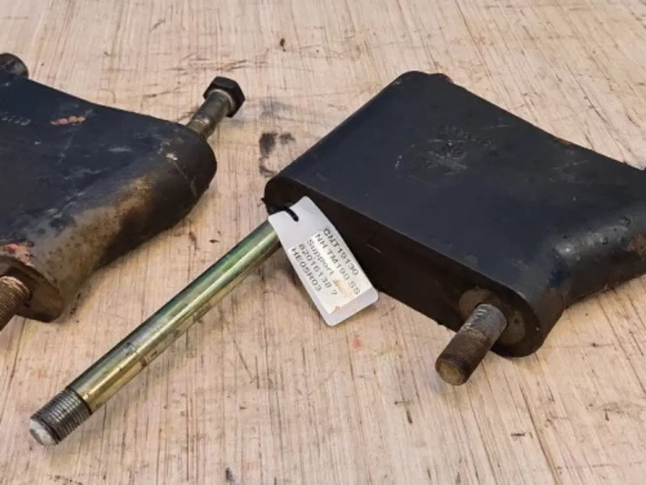 Billede 5 - New Holland TM190 Support Sæt 82016138