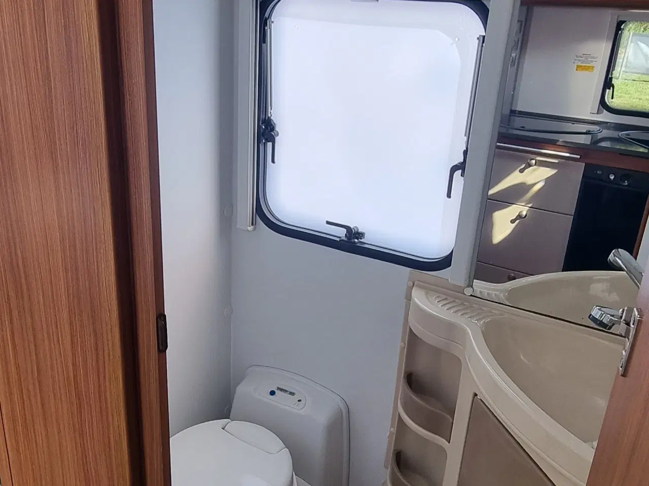 Billede 11 - Adria Adora 472 LU