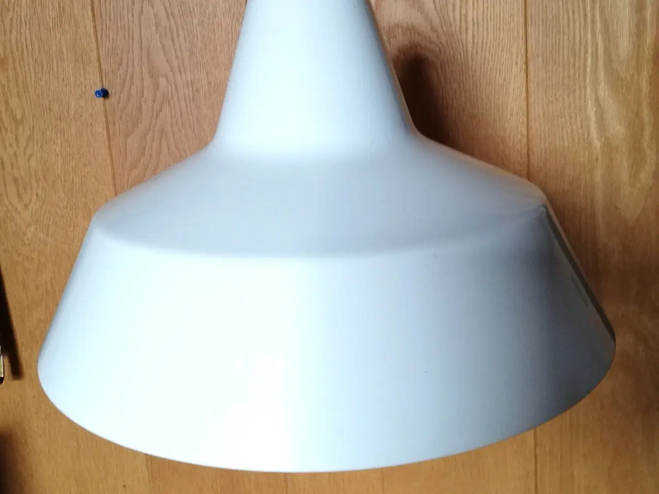 Billede 2 - Værkstedslampe hvid diameter 34 cm