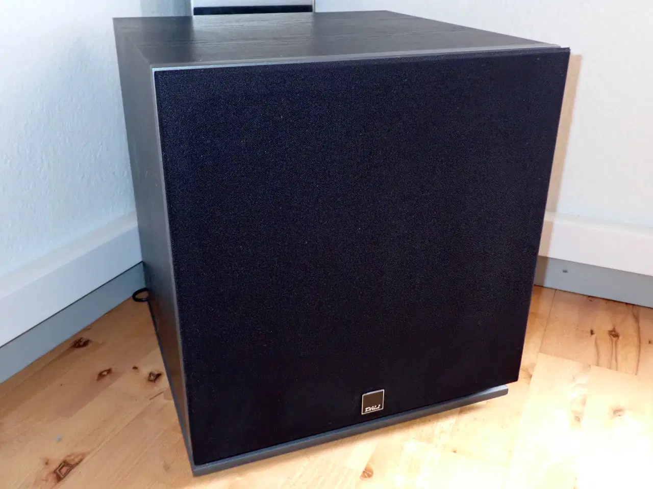Billede 1 - Dali sub, højtalere og surround forstærker