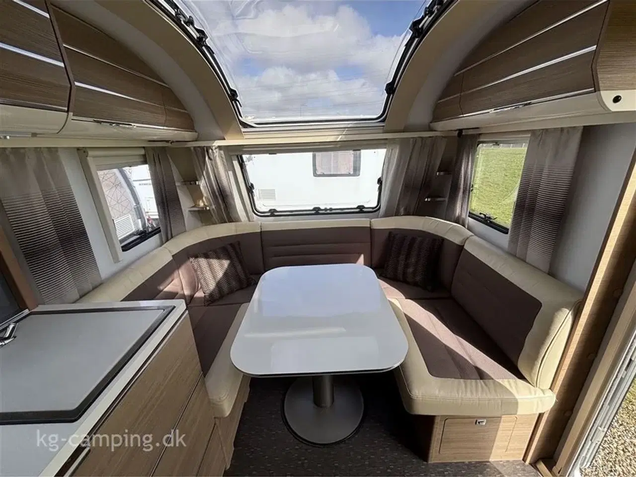 Billede 11 - 2016 - Adria Adora 522 UP ALDE   Centralvarme, Mover, Aircon og Isabella Sun Shine Plus.