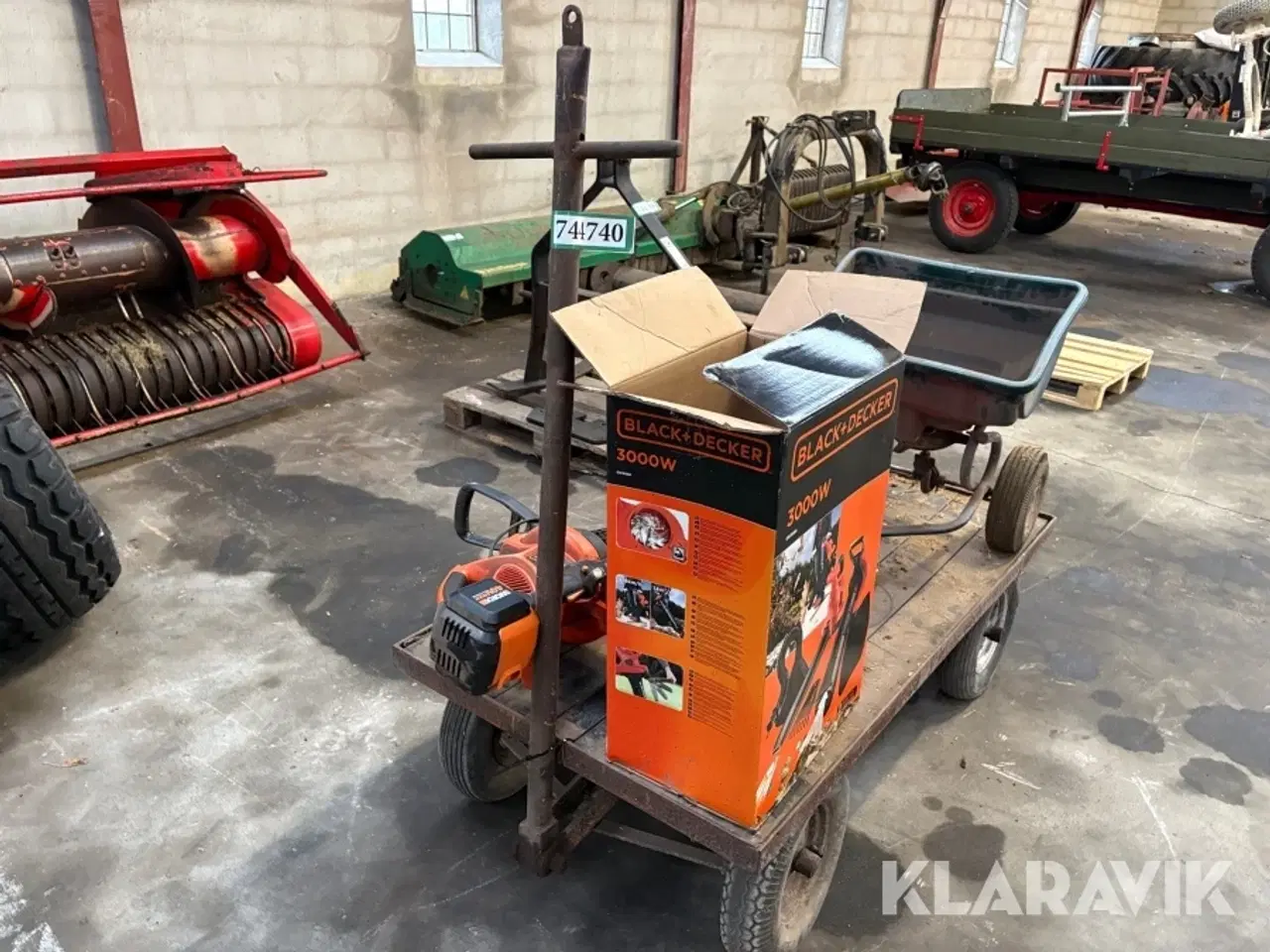 Billede 4 - Små haveredskaber og lille vogn