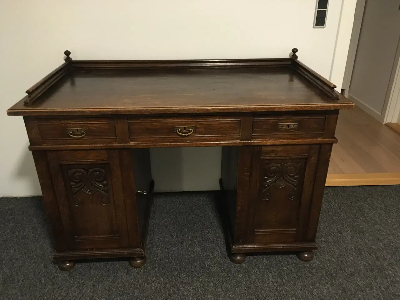 Billede 2 - Antik skrivebord 