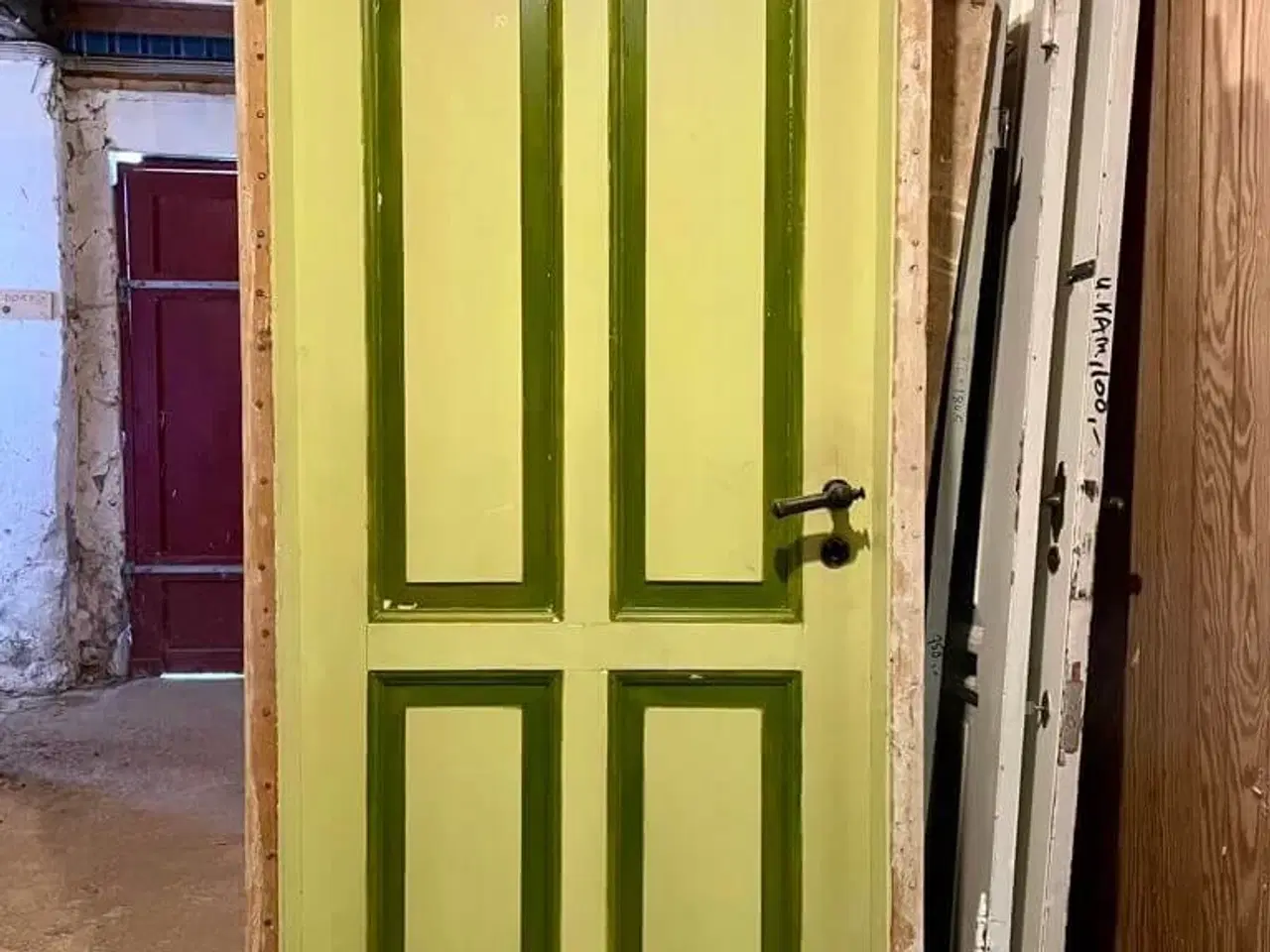 Billede 1 - Fin, original Dannebrogsdør m. karm