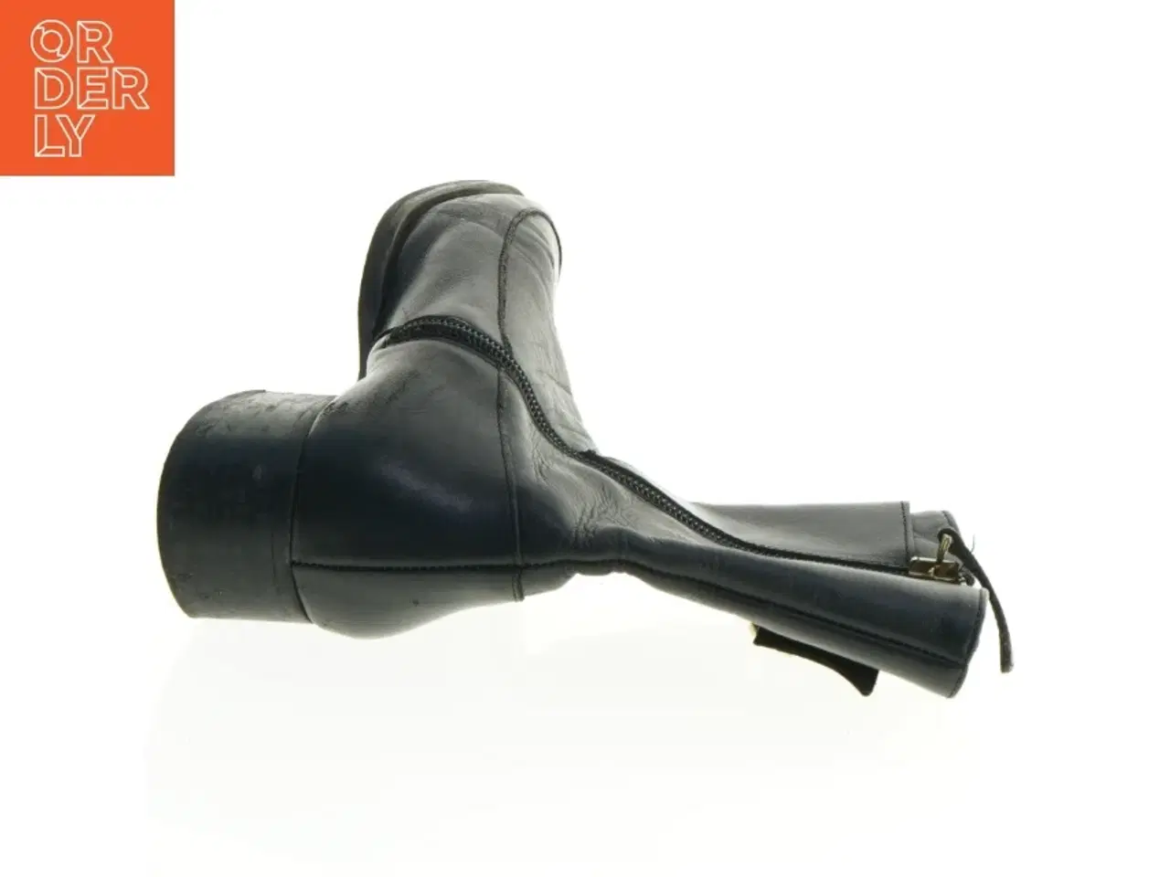 Billede 3 - Sorte læderstøvler (str. 36)