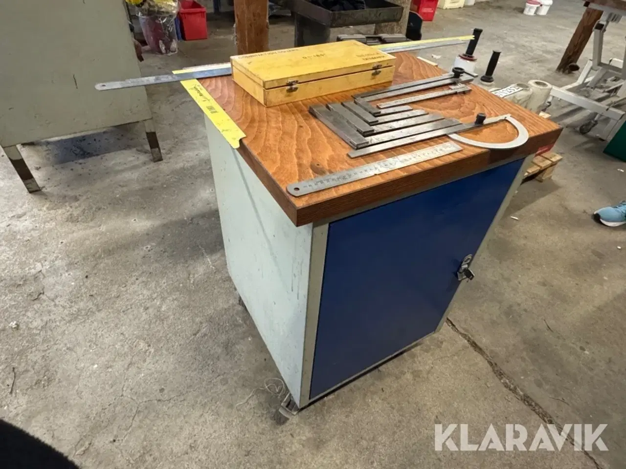 Billede 2 - Arbejdsbord med vinkler