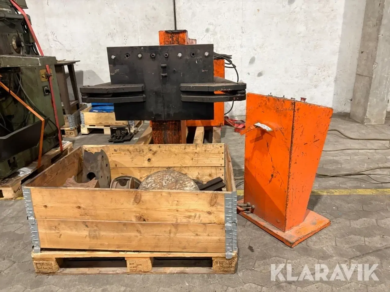 Billede 3 - Hydraulisk bukkemaskine inklusiv matriser