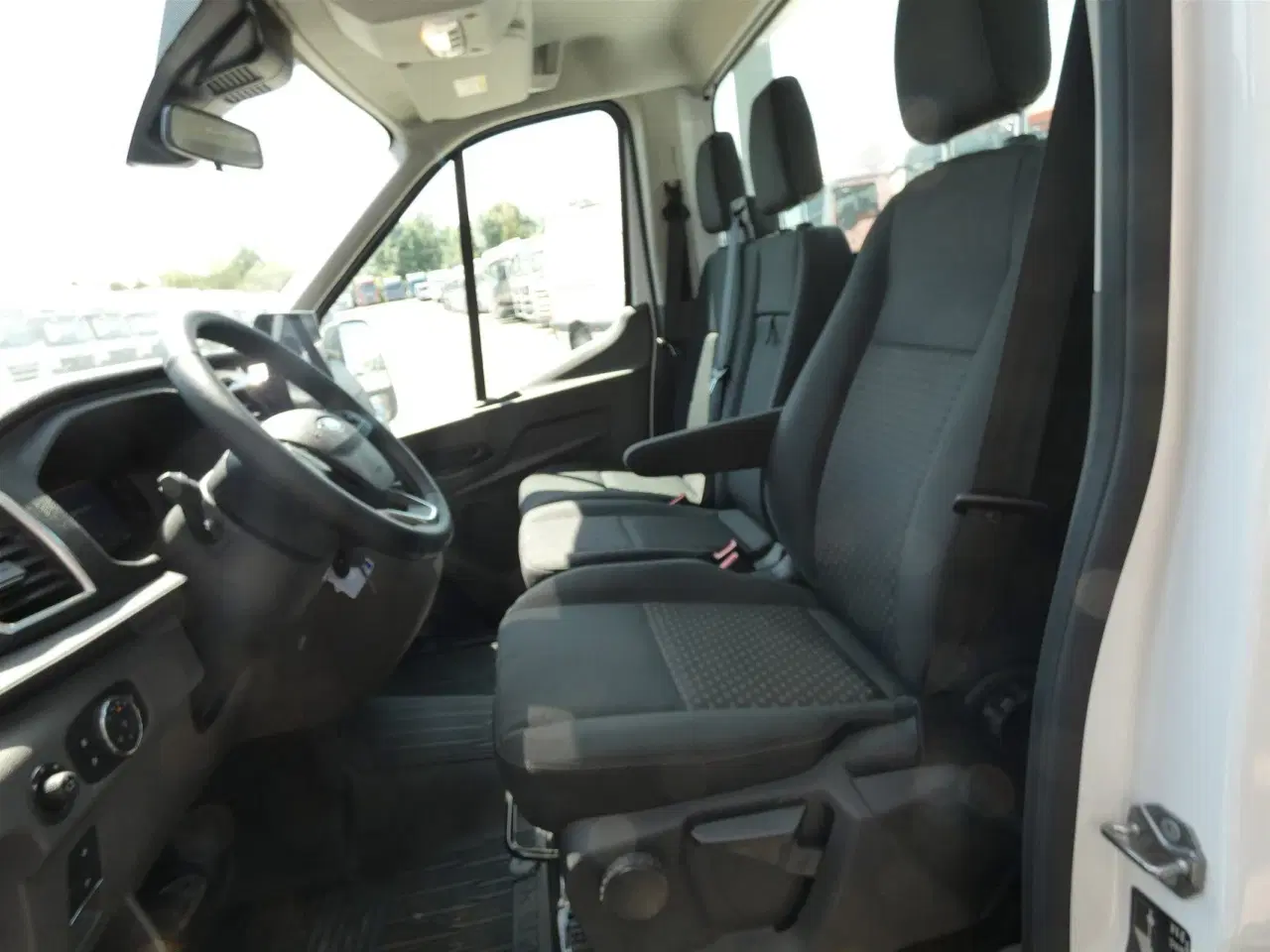 Billede 13 - Ford Transit 350 KNÆKLADSBIL 2,0 D Trend RWD 165HK Ladv./Chas. Aut.