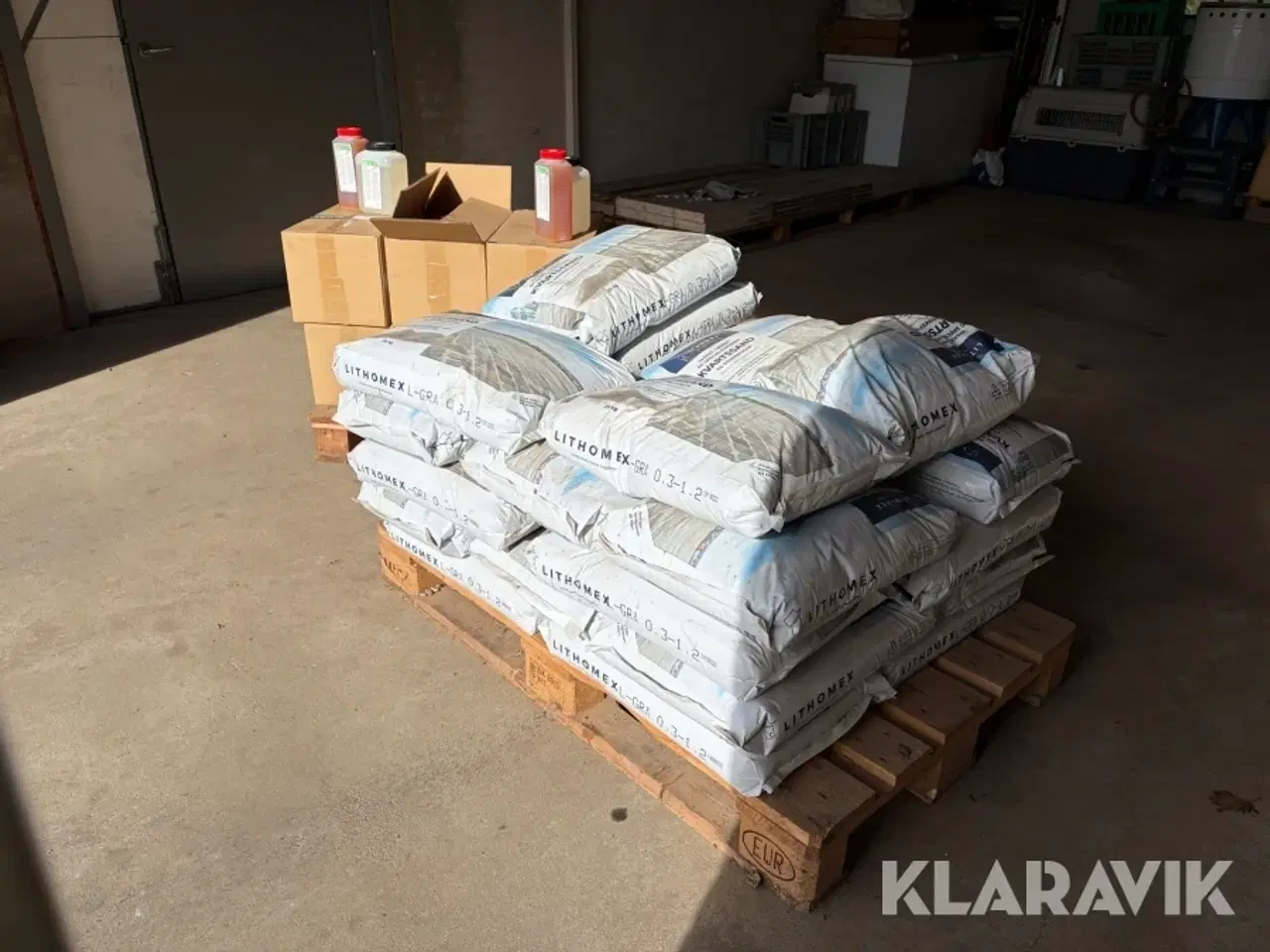 Billede 1 - Kvartsand til styrkefuger Lithomex 650kg / 27 sæt