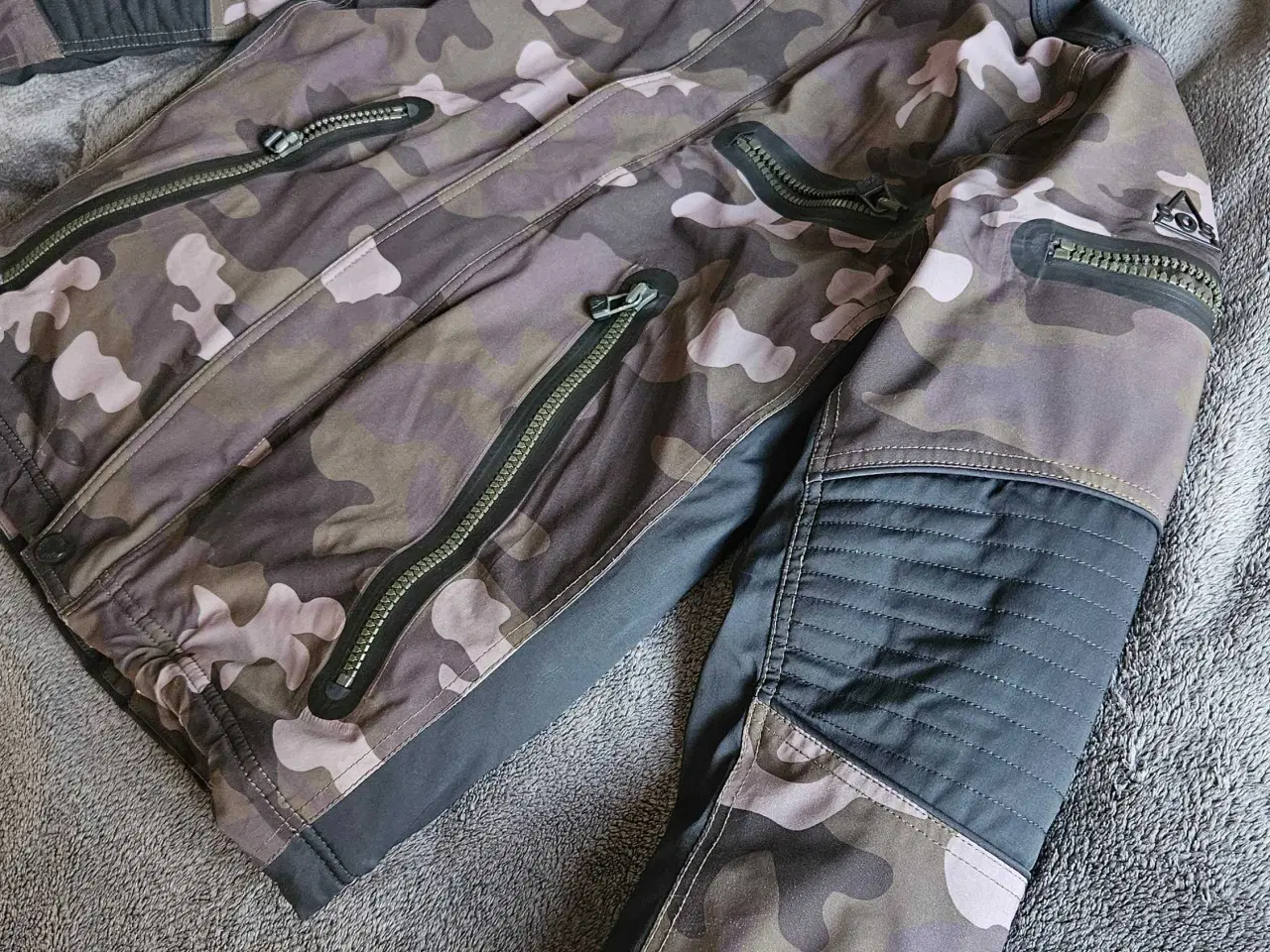 Billede 1 - Skijakke SOS