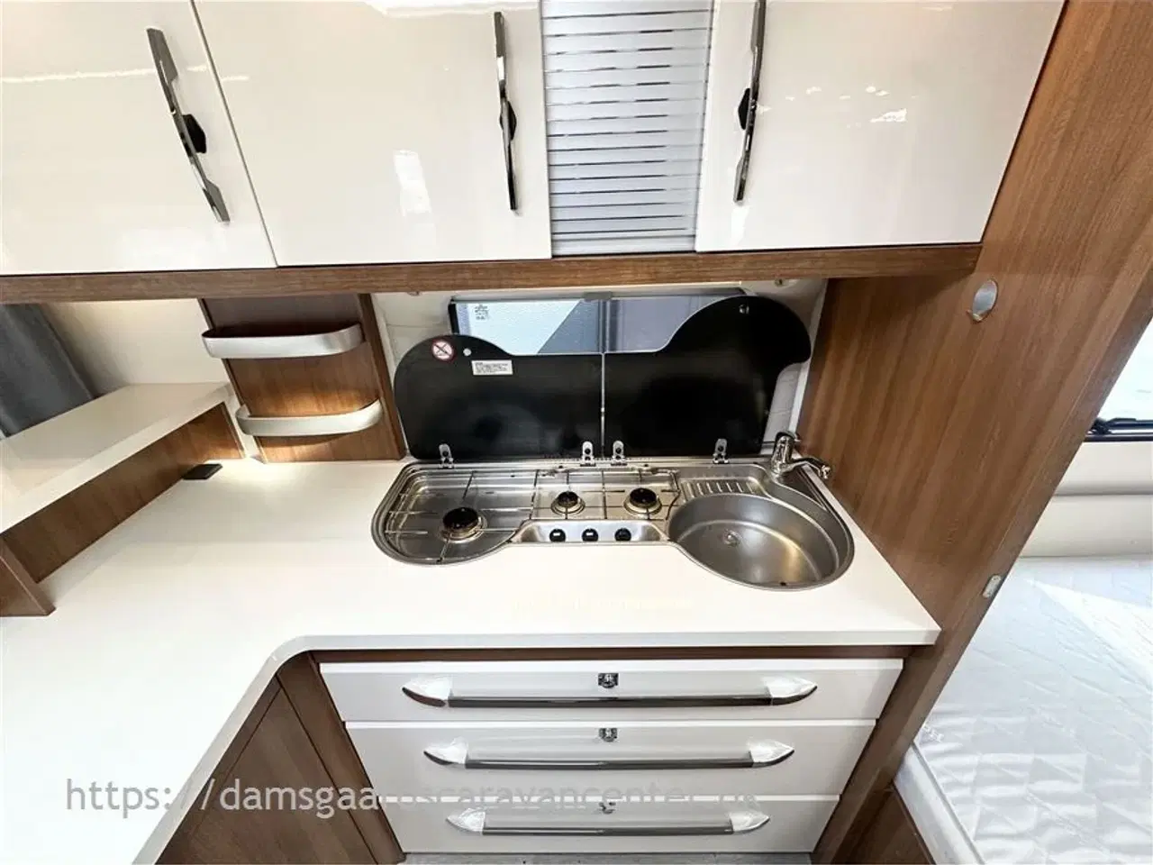 Billede 12 - 2016 - Hobby Excellent 560 CFe   Dobbeltseng-Gulvtemp.-Mover-Telt