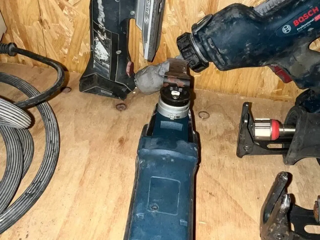 Billede 4 - 6 stk. Værktøj bl.a. Multicutter, Borehammer, Bajonetsav BOSCH