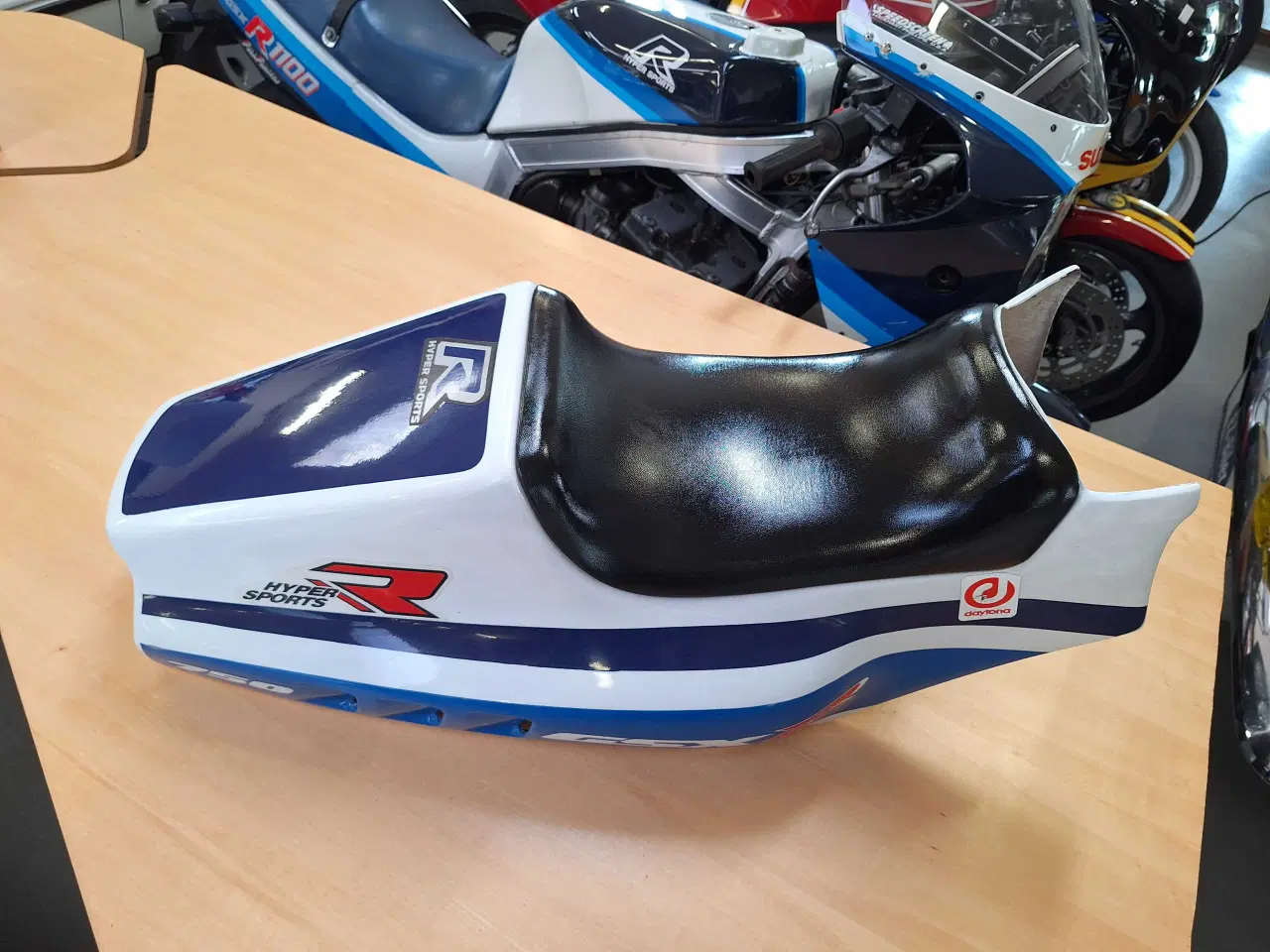 Billede 4 - GSXR 750 1991 Race bagende