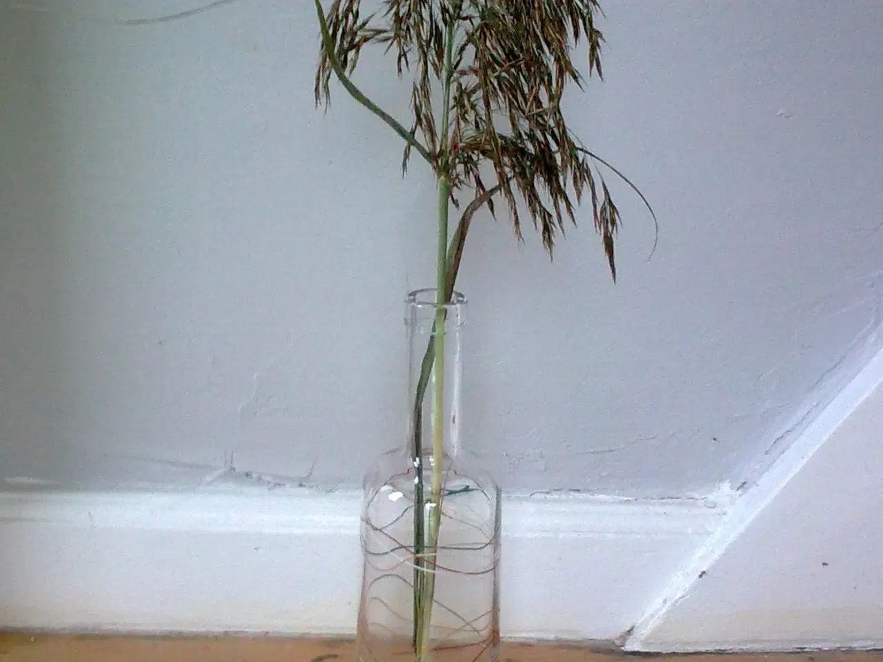 Billede 1 - Flaske med serpentiner følger med