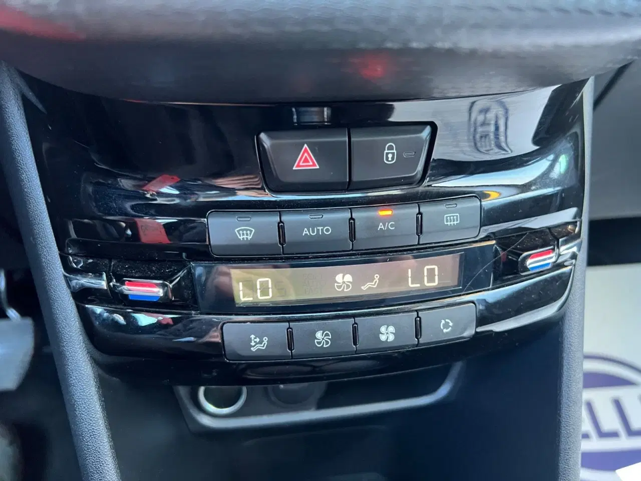 Billede 12 - Peugeot 208 1,5 BlueHDi 100 Prestige Sky