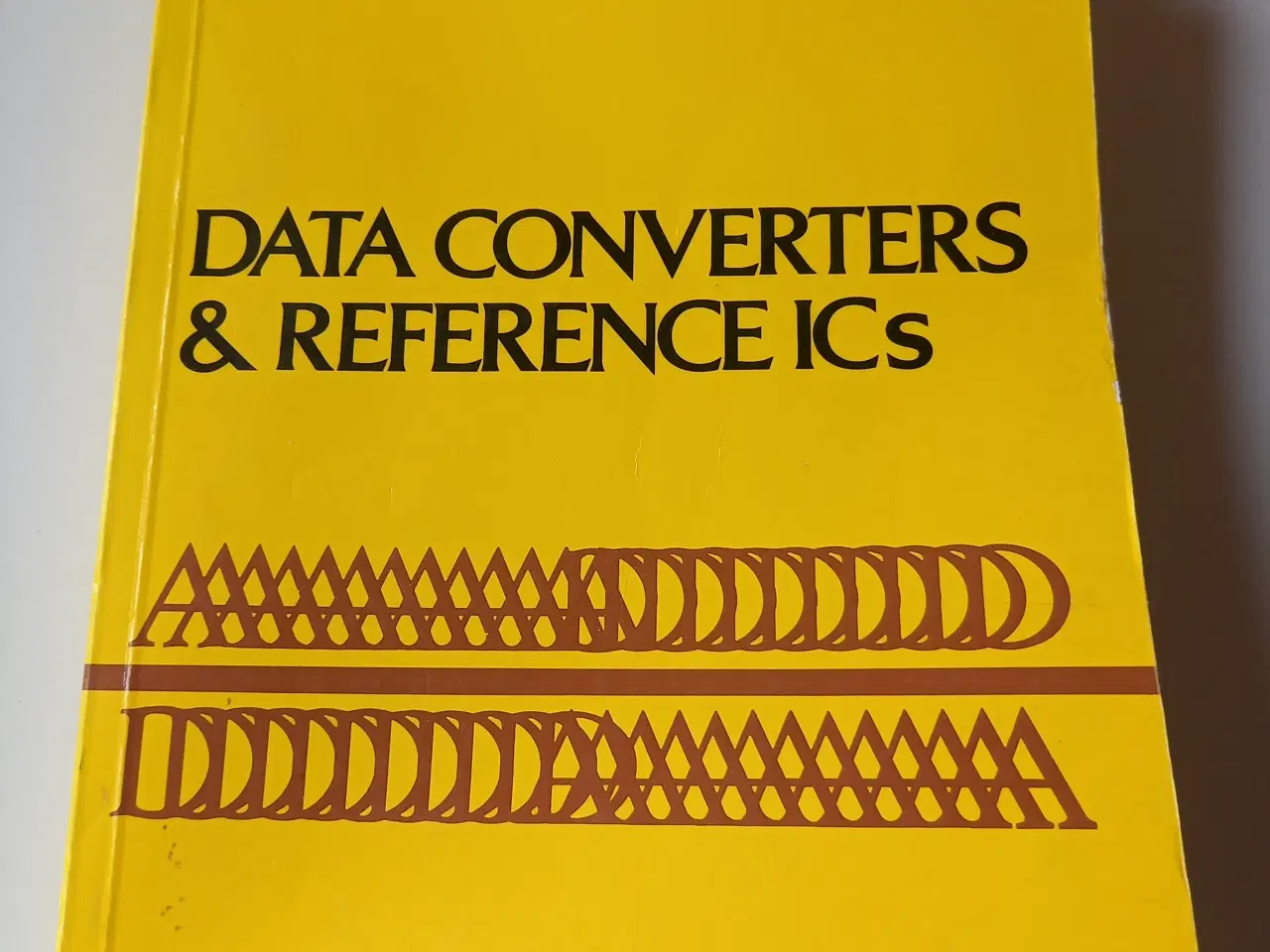 Billede 1 - Data Converters & Reference ICs, Ferranti