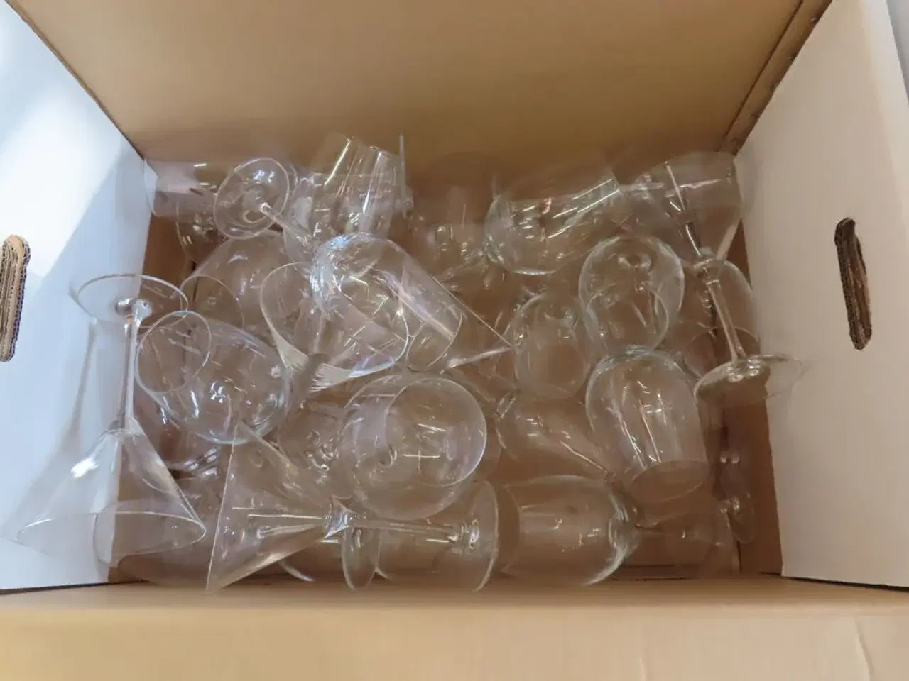 Billede 6 - Palle med diver glas, kopper og stempelkander