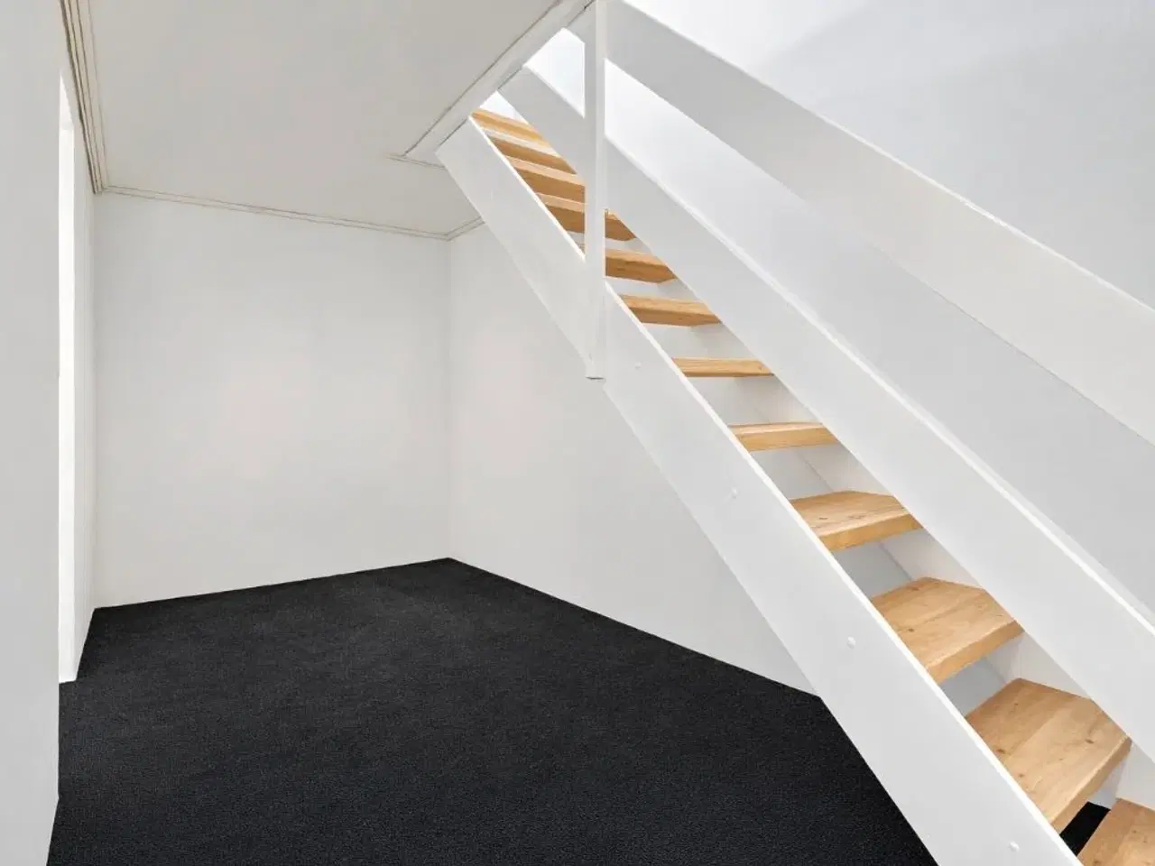 Billede 7 - Indflytningsklart rækkehus Med have