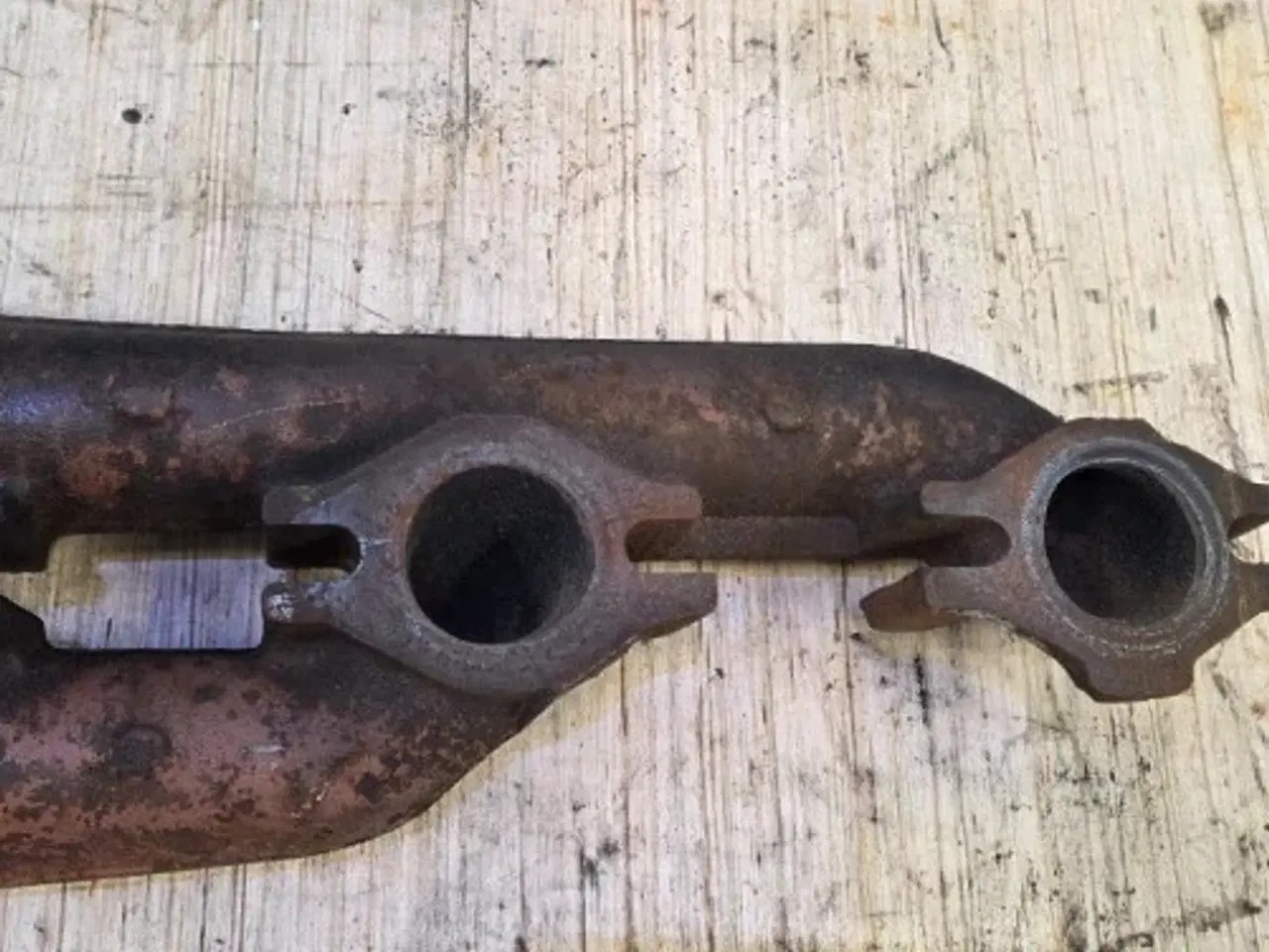 Billede 3 - Mercedes OM502LA Udstødningmanifold A5421420301