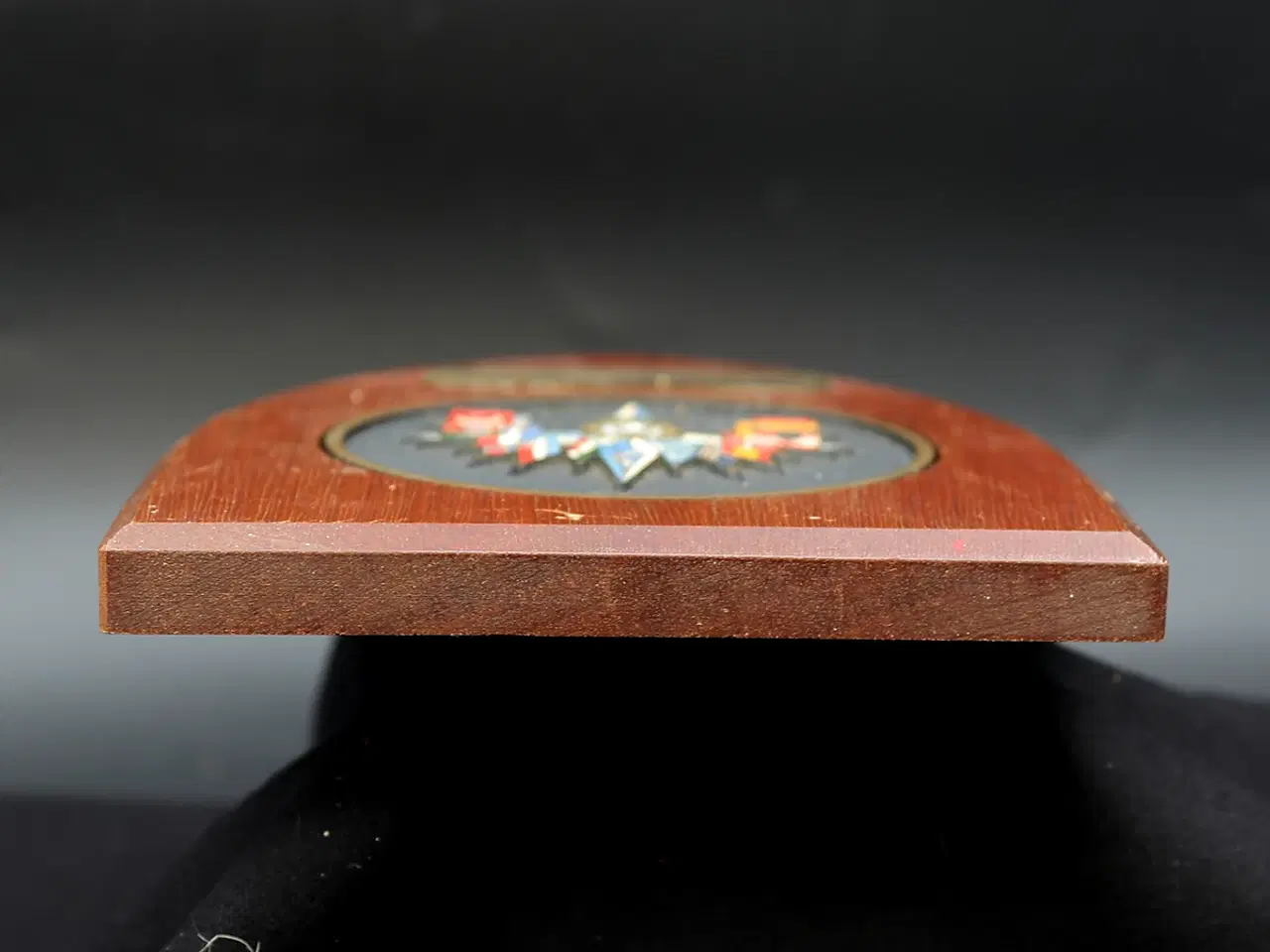 Billede 5 - NATO SHAPE Belgium – præsentationsskjold fra 1985