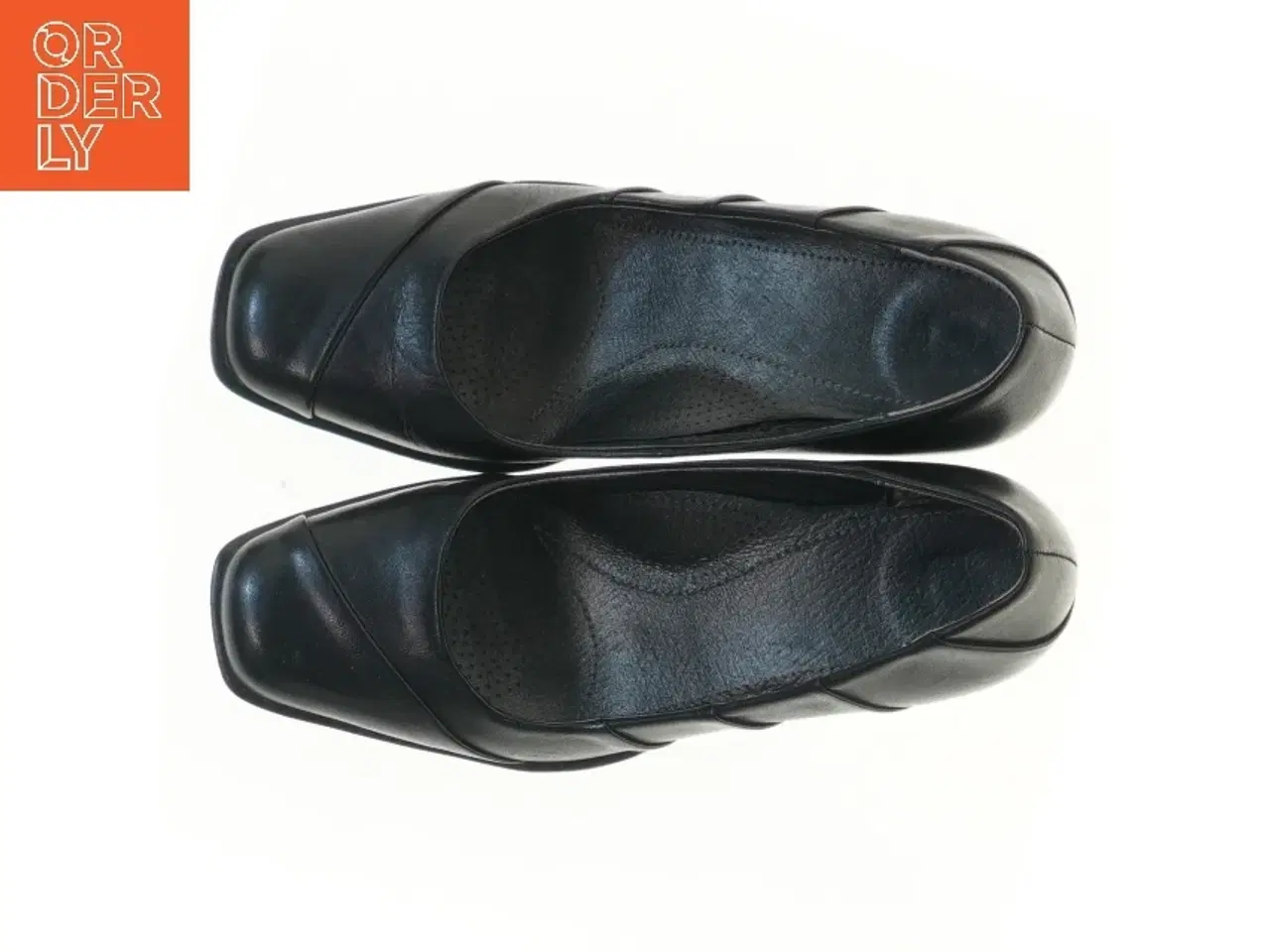 Billede 2 - Sorte lædersko med hæl, størrelse 37 (str. 37 )