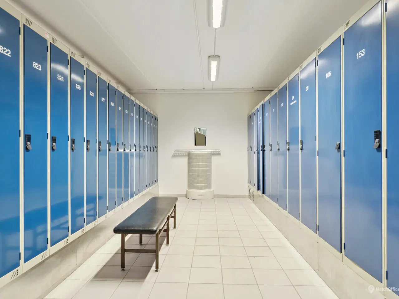 Billede 21 - Lager-og kontorlokaler med indhegnet gårdareal