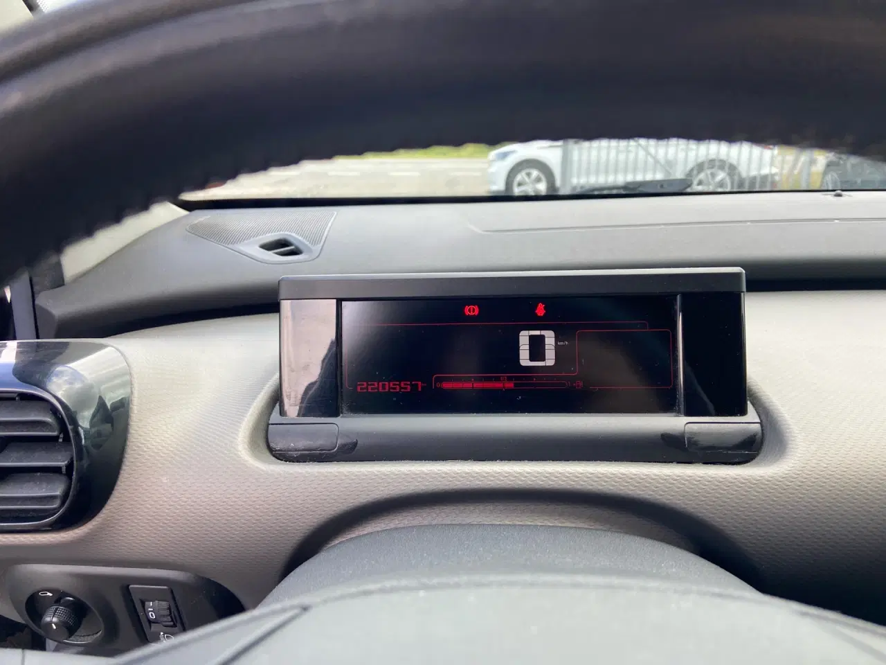 Billede 8 - Citroën C4 Cactus 1,6 Blue HDi Challenge start/stop 100HK 5d