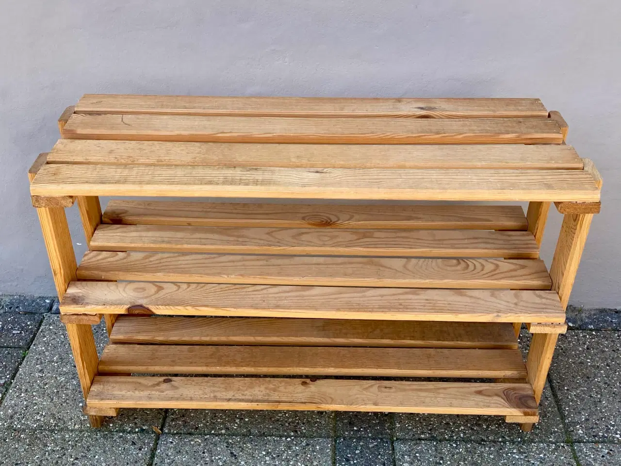 Billede 3 - 70’er reol i fyrretræ