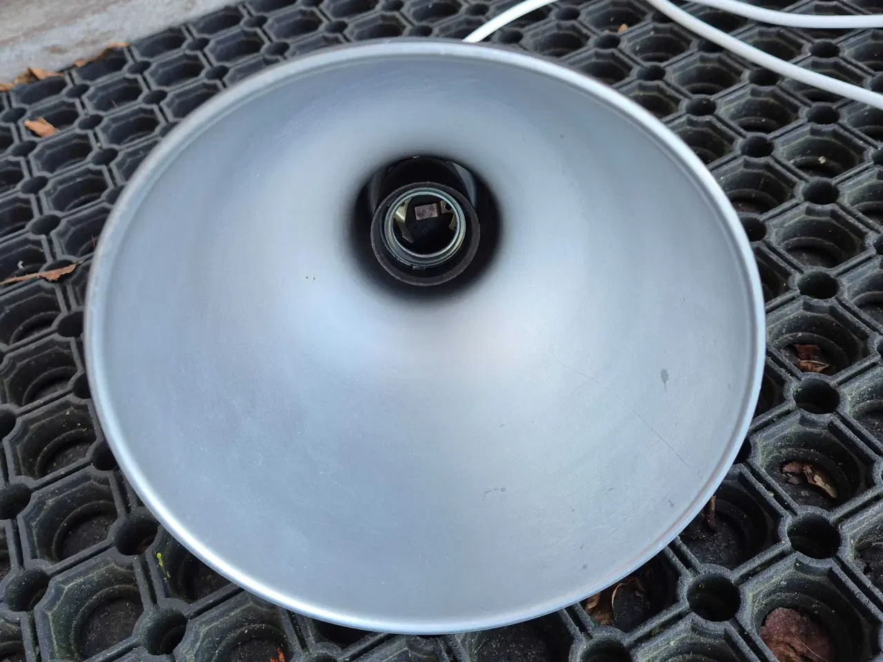 Billede 13 - Sød matsort retrolampe fra Luxo 