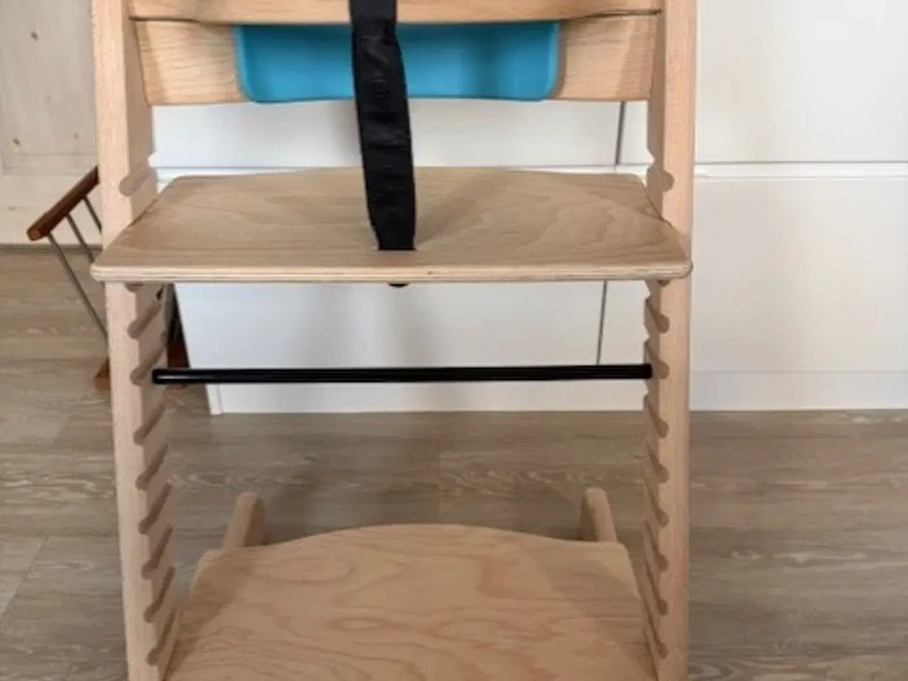 Billede 1 - Trip Trap Højstol NY MODEL i Massiv Bøg Lys Natur.