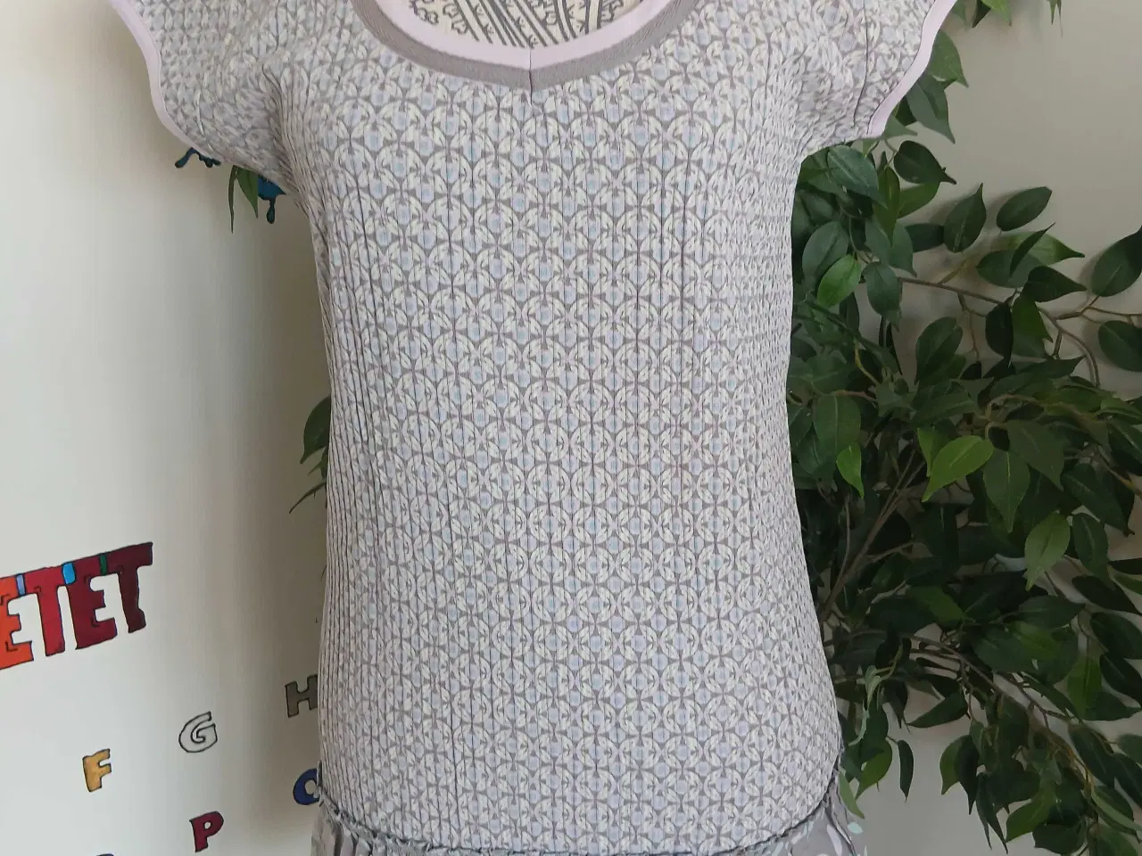 Billede 1 - Top. Cream. Large/40