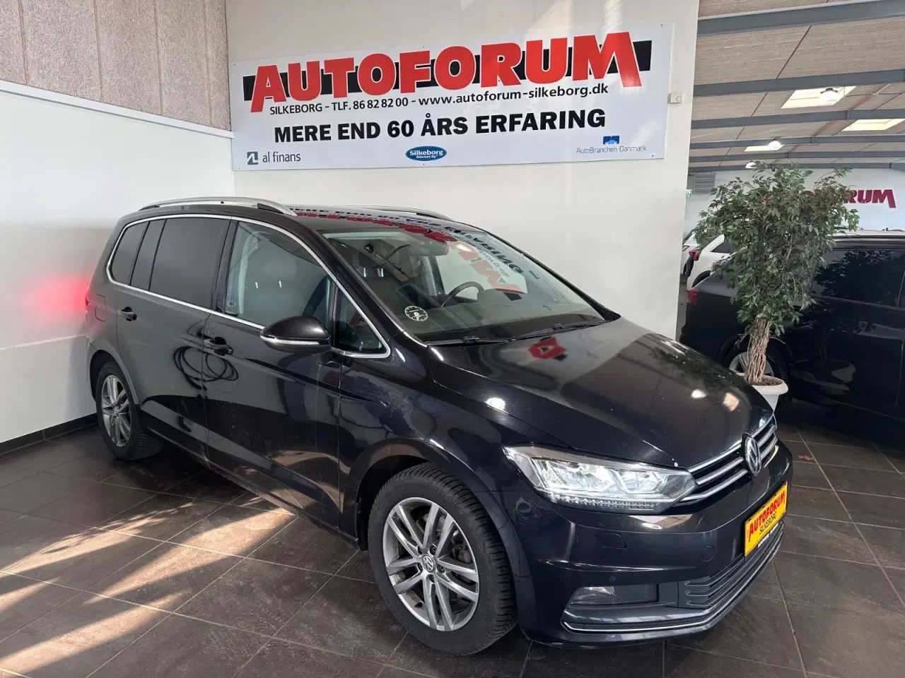 Billede 1 - VW Touran 2,0 TDi 150 Highline Family DSG Van